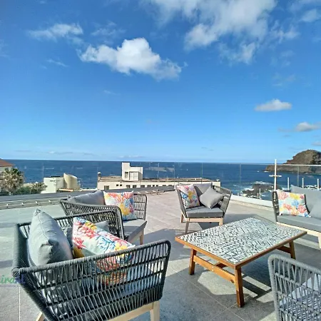 Pearls Beach Penthouse Apartman *