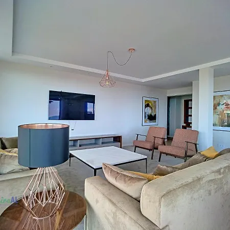 Pearls Beach Penthouse * Porto Moniz